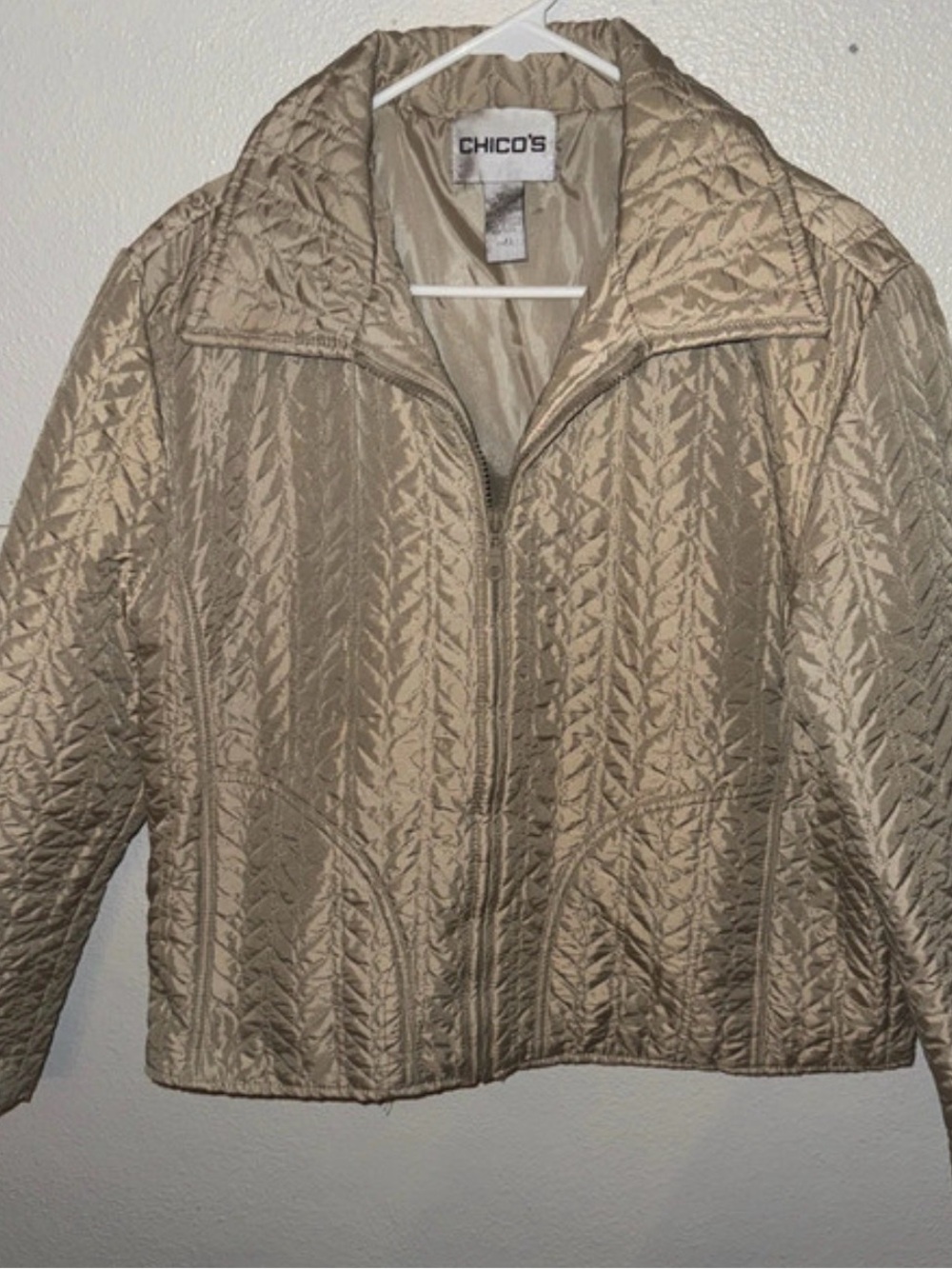 Chico's Quilted Zip Jacket in Taupe Beig